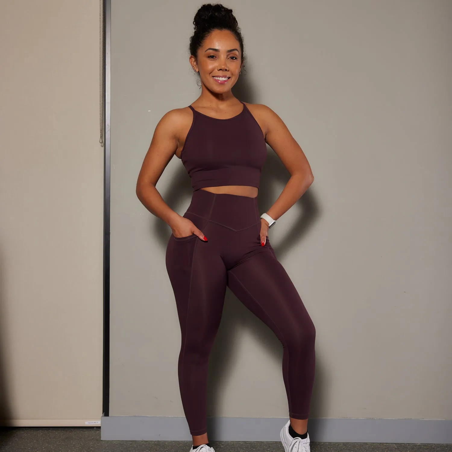 Curve Pocket Legging in Rich Burgundy