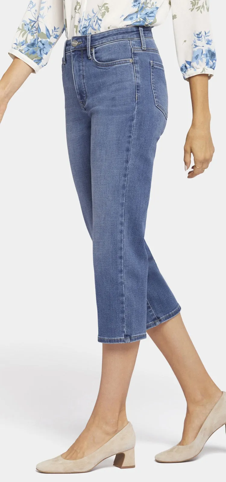 Joni Relaxed Capri Jeans Mediumblauw Premium Denim | Awakening