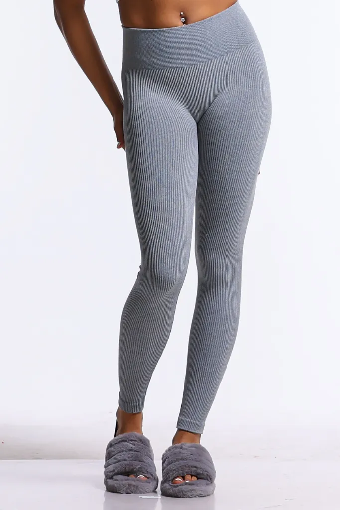 Ribbed Seamless Leggings